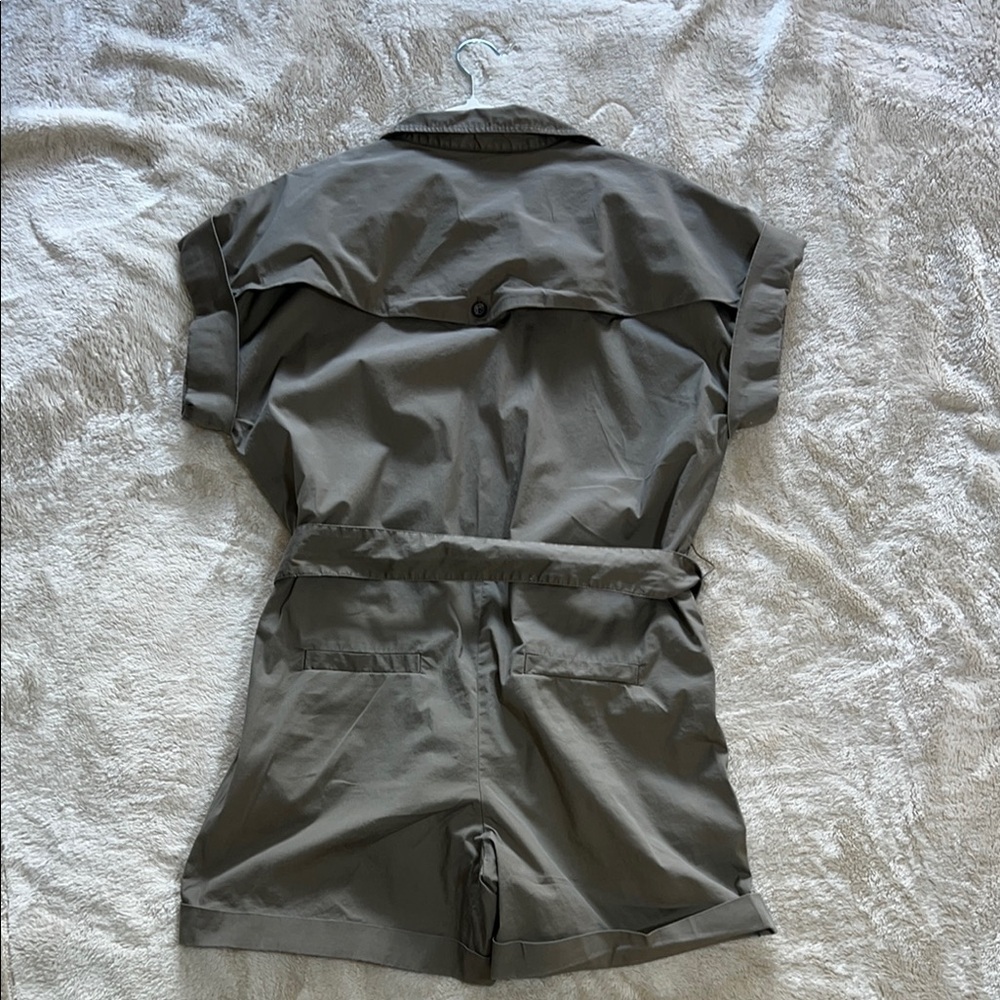 Banana Republic Chic Olive Button-Up Romper with Belt - Picture 6 of 11